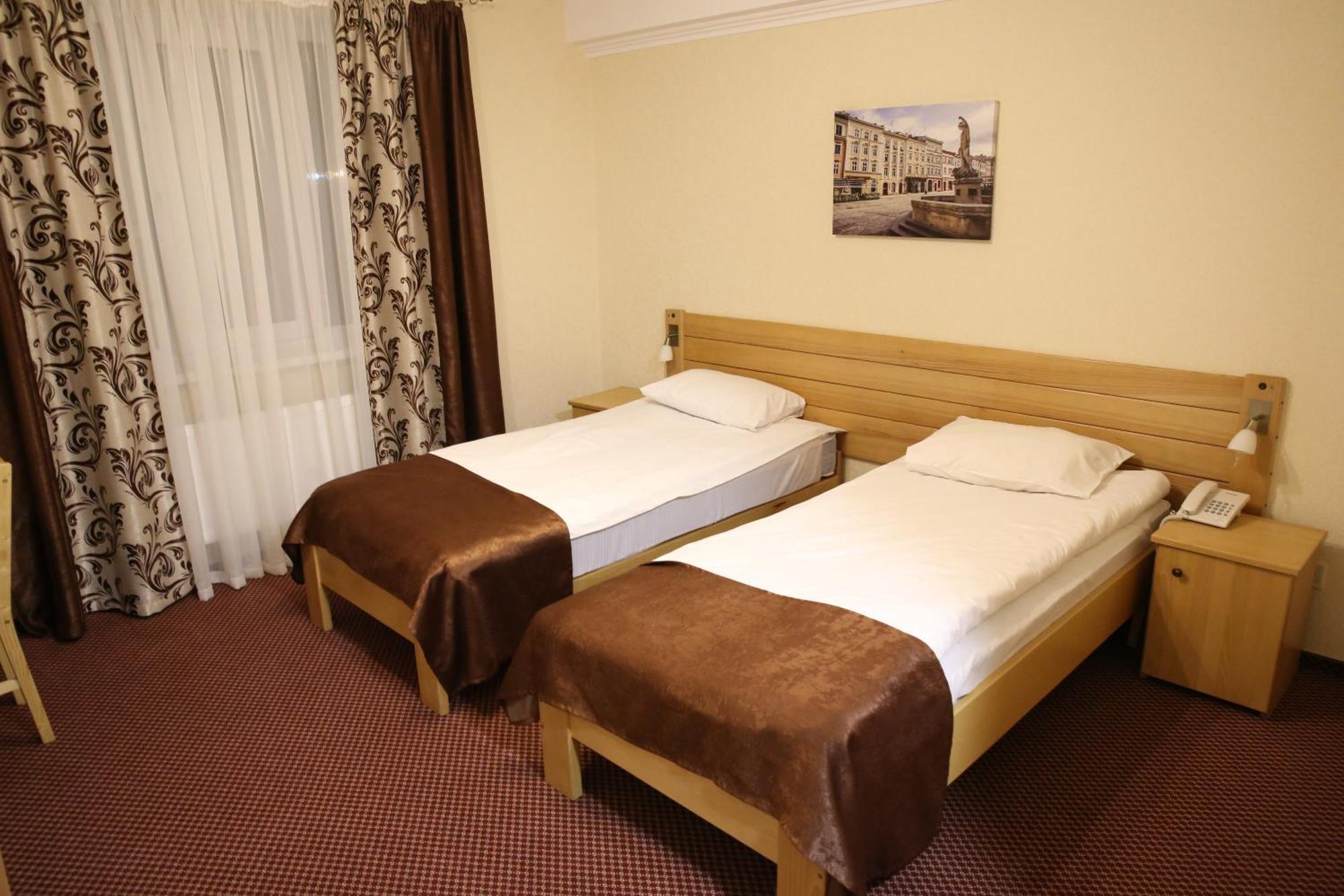Argo Premium Hotell Lviv Exteriör bild