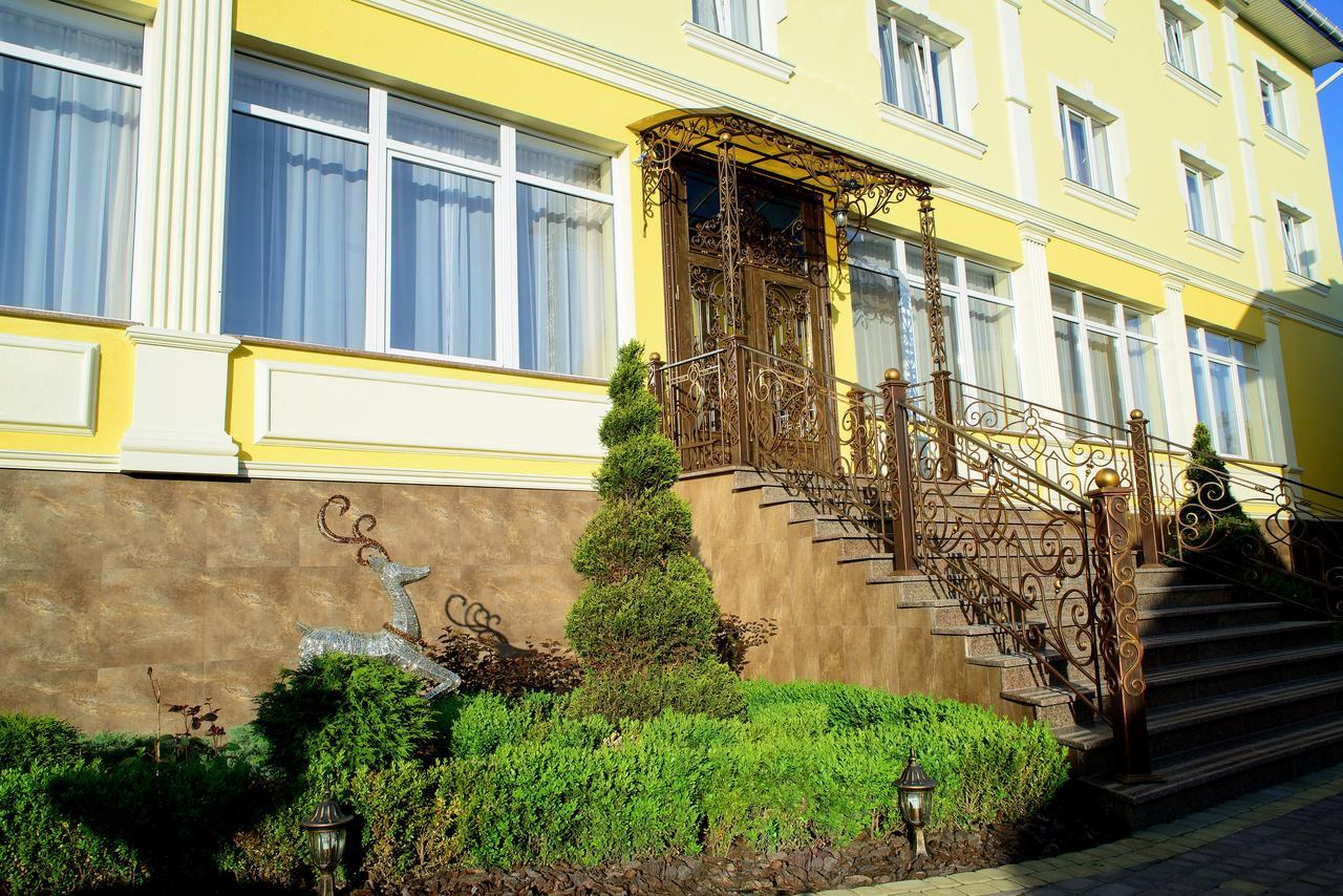 Argo Premium Hotell Lviv Exteriör bild
